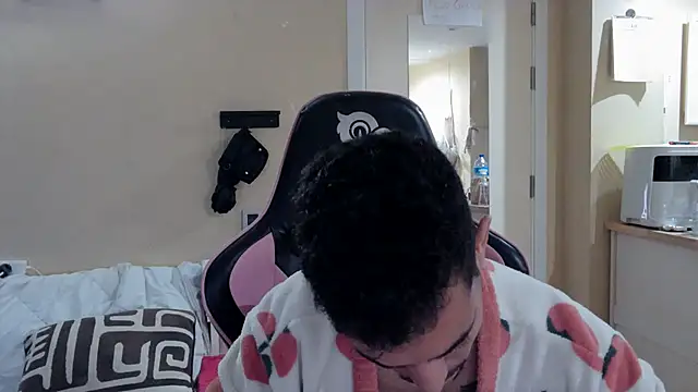 Snapshot of junokun22 chatting on October 2025 06:26:02 PM junokun22 online show from October 2025 06:26:02 PM