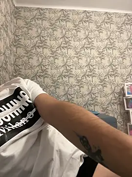 Edo1797 online show from October 2025 04:38:01 PM