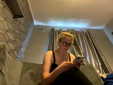 TabbyLovexox online show from October 2025 01:23:01 PM