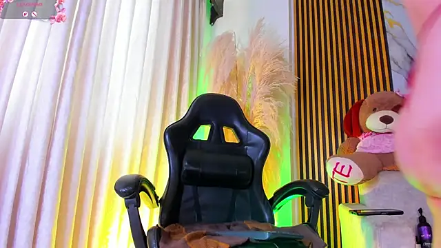 alejagarcia  online show from May 2026 09:31:01 PM