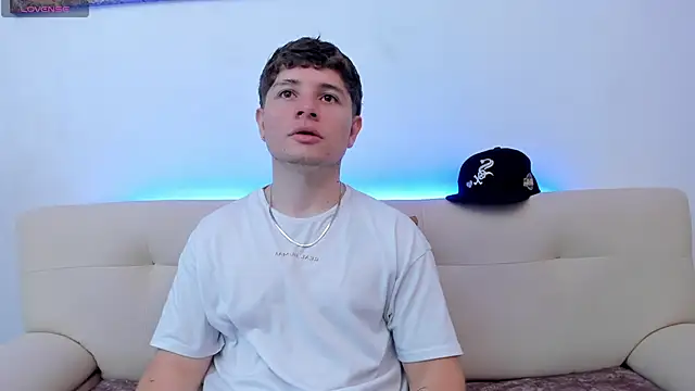 Leoo Miller online show from October 2025 08:52:01 PM