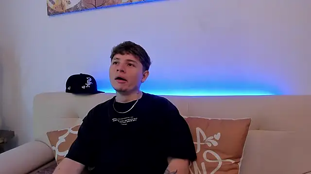 Leoo Miller online show from October 2025 07:54:02 PM