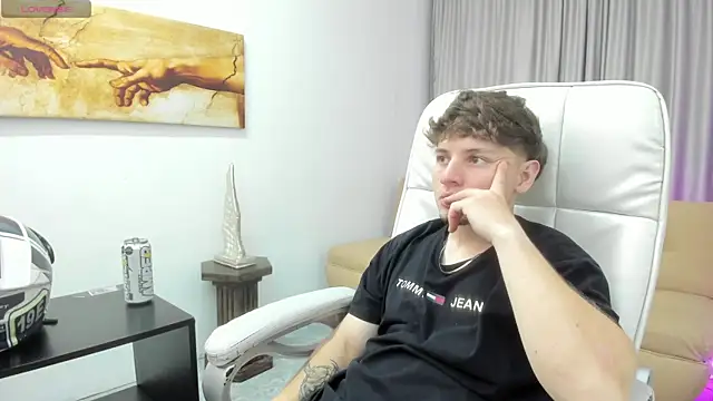 Leoo Miller online show from January 2026 04:26:01 AM