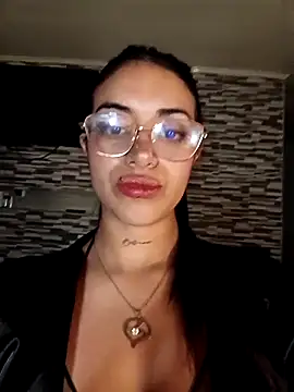 Carla Bennett   online show from October 2025 06:12:01 AM