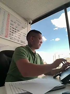 Snapshot of LiamColby_ chatting on February 2026 08:15:01 PM LiamColby online show from February 2026 08:15:01 PM