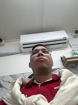 Snapshot of LiamColby_ chatting on February 2026 06:17:02 PM LiamColby online show from February 2026 06:17:02 PM