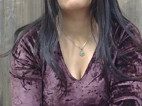 Snapshot of Hot_Meadow chatting on December 2025 06:33:02 AM Hot Meadow online show from December 2025 06:33:02 AM