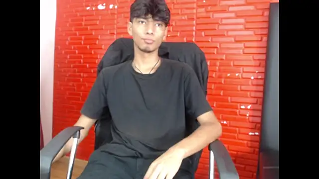 tyler wolf1  online show from October 2025 11:52:01 AM