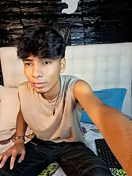 tyler wolf1  online show from October 2025 01:01:02 PM