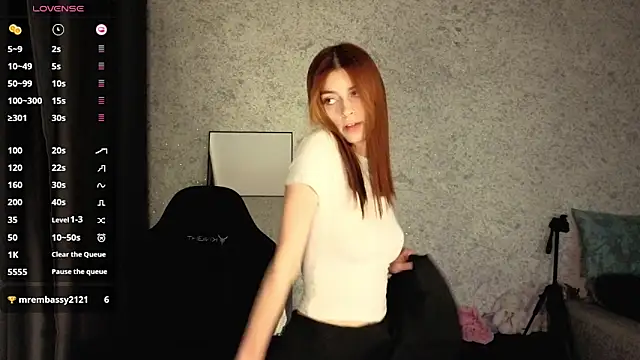 kitti sweett online show from November 2025 07:32:02 PM