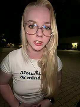 LinaLeana online show from July 2026 08:52:02 PM