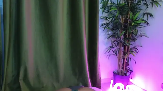 Ashley luxx online show from January 2026 06:18:02 AM