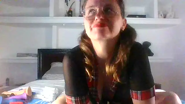 xcrazzycat online show from May 2026 08:59:01 PM
