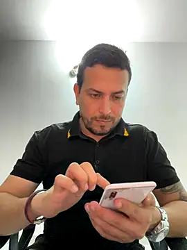 Snapshot of JX7NOVA chatting on November 2025 11:29:01 PM JX7NOVA online show from November 2025 11:29:01 PM