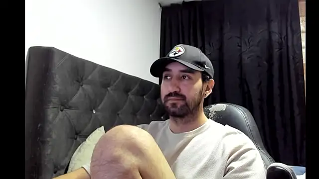 coolfriki online show from October 2025 06:47:01 AM