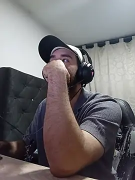 coolfriki online show from May 2026 02:52:02 AM