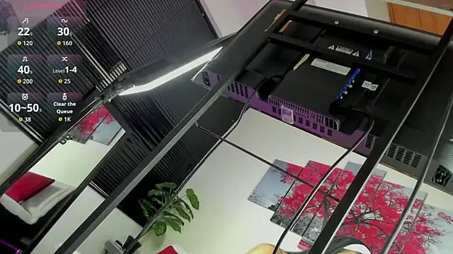 Charlote Ross online show from October 2025 03:28:01 AM