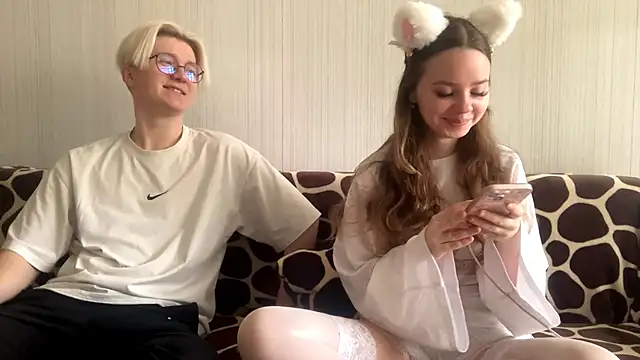 EhtelBiondi online show from April 2026 07:55:02 AM