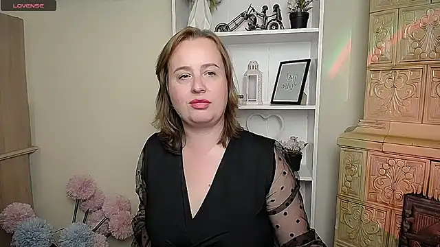 HelenFl online show from October 2025 08:22:02 AM