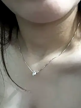 Beyeuuu online show from November 2025 03:01:02 AM