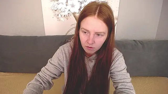 Snapshot of Evarey_ chatting on October 2025 04:23:02 AM Evarey online show from October 2025 04:23:02 AM