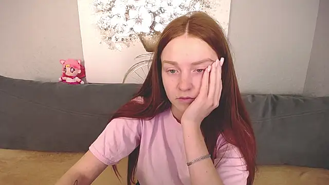 Snapshot of Evarey_ chatting on October 2025 11:11:01 AM Evarey online show from October 2025 11:11:01 AM