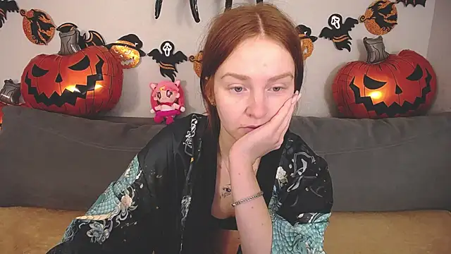 Snapshot of Evarey_ chatting on October 2025 05:26:02 AM Evarey online show from October 2025 05:26:02 AM