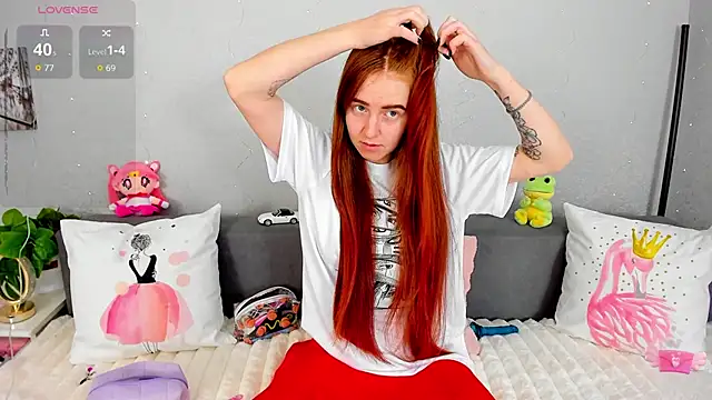 Evarey  online show from December 2025 06:44:01 AM