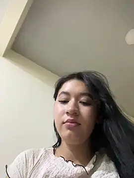 Snapshot of emi_star chatting on March 2026 04:29:04 AM emi star online show from March 2026 04:29:04 AM