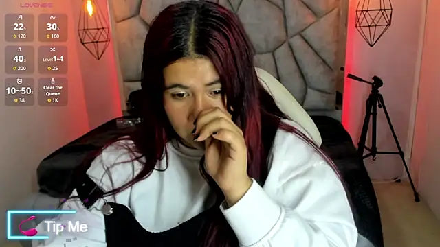 Addyy 02 online show from May 2026 06:48:01 PM