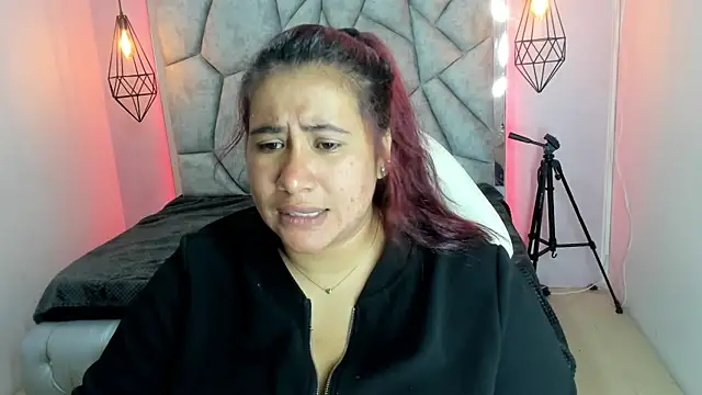 Addyy 02 online show from May 2026 06:38:02 PM