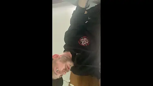 MolleDolle online show from October 2025 09:06:02 AM