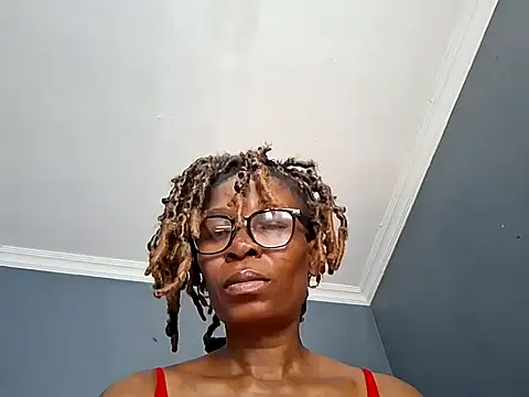 NaughtyCouga online show from April 2026 10:57:01 AM