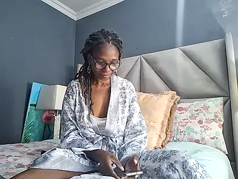 NaughtyCouga online show from May 2026 06:19:02 AM