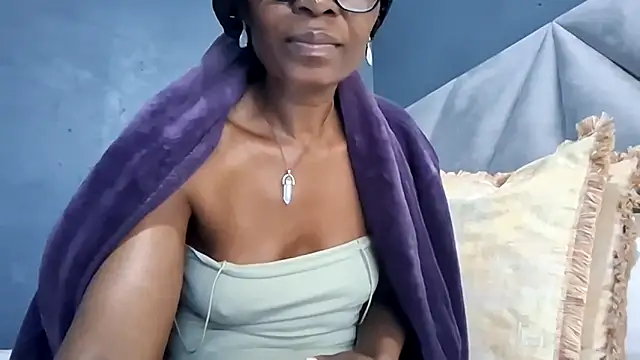 NaughtyCouga online show from May 2026 05:38:02 AM