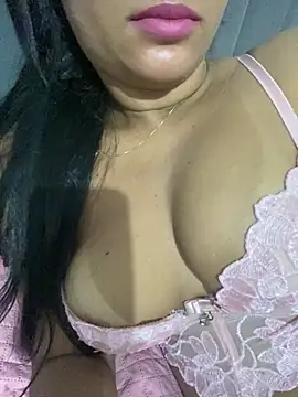 Brunamorenago online show from May 2026 11:28:01 AM