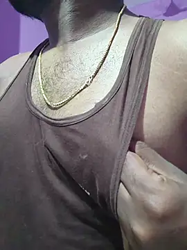 Y0ur Slave online show from May 2026 05:33:01 PM