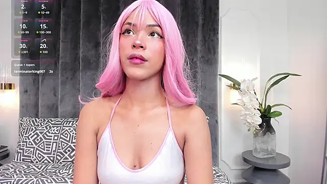 ImLuuciia online show from October 2025 04:04:01 AM