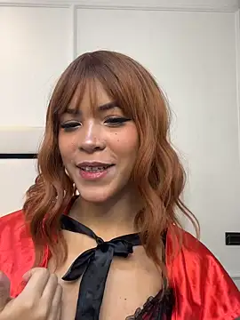 ImLuuciia online show from October 2025 04:34:02 AM