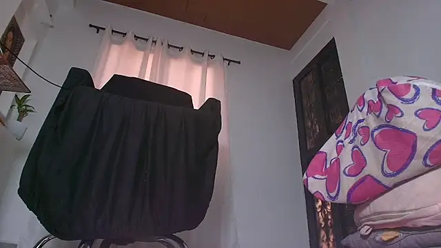 s-sweett online show from February 2026 08:21:01 PM