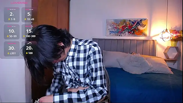 Snapshot of camerongrey chatting on October 2025 01:45:02 PM camerongrey online show from October 2025 01:45:02 PM