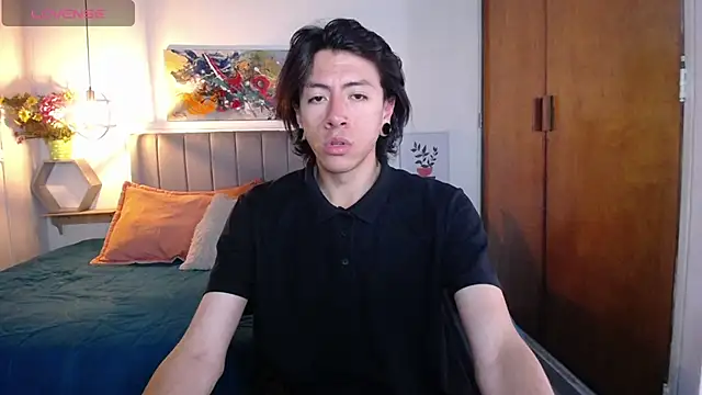 Snapshot of camerongrey chatting on October 2025 01:56:02 PM camerongrey online show from October 2025 01:56:02 PM