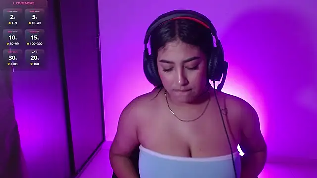 Snapshot of mariam_ferrer chatting on October 2025 04:46:01 AM mariam ferrer online show from October 2025 04:46:01 AM