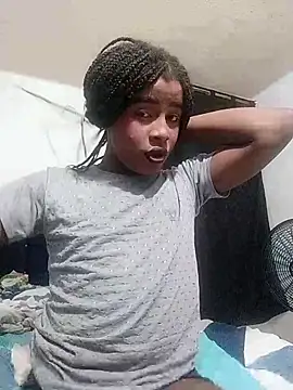 Nelsareth online show from November 2025 02:33:02 AM