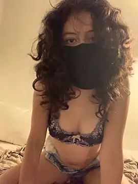 alicacua online show from October 2025 02:22:02 AM