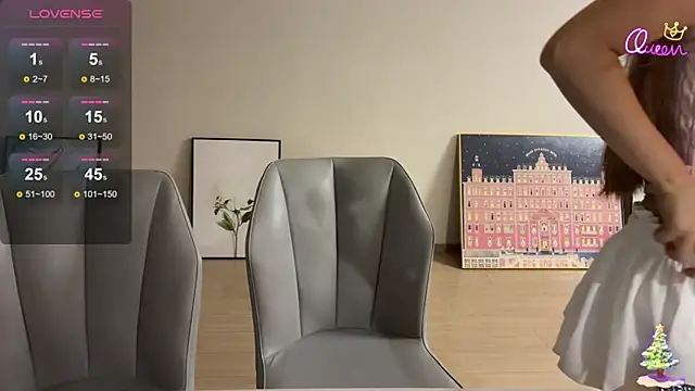 Alyssa-8 online show from June 2026 01:06:02 PM