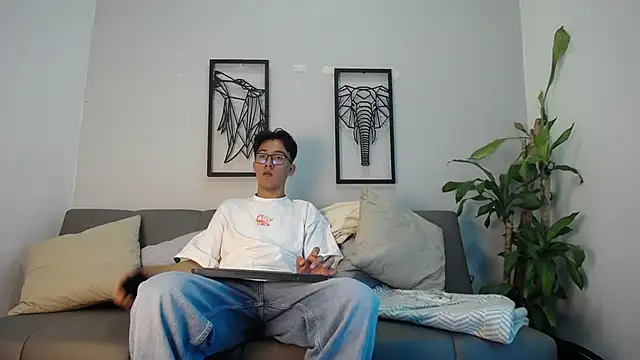 Austin Reeds online show from October 2025 02:53:01 PM