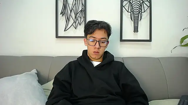 Austin Reeds online show from November 2025 11:54:01 AM