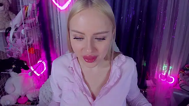 CeaneLino online show from March 2026 07:30:01 PM