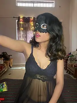 Lovebirdss online show from February 2026 07:49:01 AM